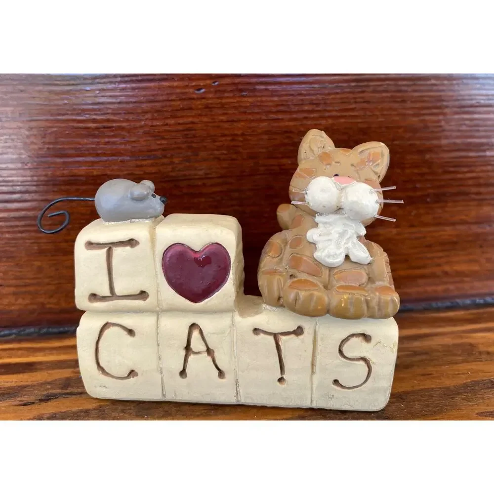 MEOW Cats and Cat and Mouse Suzi Skoglund Kitties Cat Kitty Figure 2008